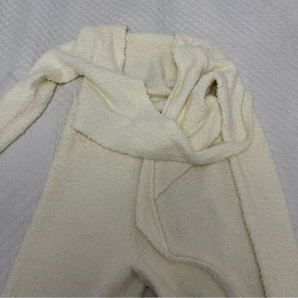 skims brand new fluffy set